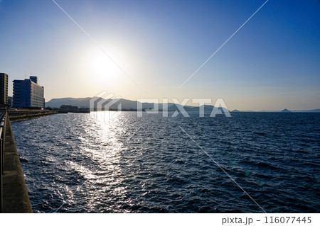 高松港から大槌小槌に挟まれた海上交通の難所・槌ノ戸瀬戸 高松港から大槌小槌に挟まれた海上交通の難所・槌ノ戸瀬戸 116077445