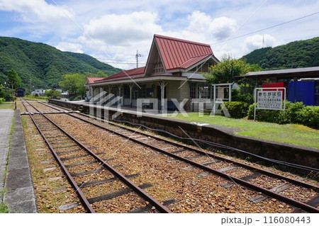 岡山県美咲町で廃線となった片上鉄道で保存されている吉ヶ原駅駅舎（推薦産業遺産） 116080443