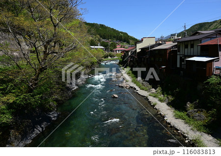 行人橋歩道橋から見た木曾川の流れ 116083813