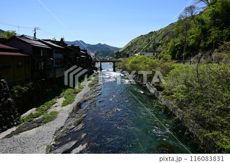 行人橋歩道橋から見た木曾川の流れ 116083831