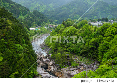 【木曽川】通常の河川から花崗岩地帯へと切り替わるポイントを撮影【寝覚の床】 116085718