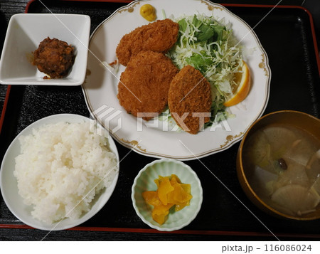 ごはん処鶴の恩返しの日替定食 長野県北佐久郡軽井沢町長倉 ごはん処鶴の恩返しの日替定食 長野県北佐久郡軽井沢町長倉 116086024
