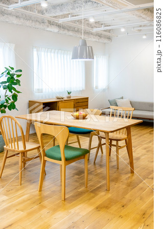 ナチュラルなリビング 116086825