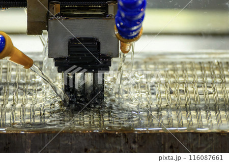 The EDM machine working with liquid coolant method. The EDM machine working with liquid coolant method. 116087661