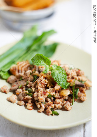 Spicy minced pork salad (Larb Moo) 116088079