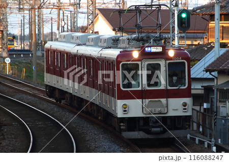 ［E］近鉄名古屋線1000系電車（各停：近鉄名古屋⇔伊勢中川） 116088247