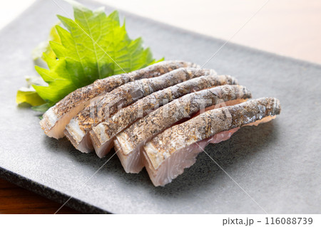 おいしい炙りさわらの刺身 おいしい炙りさわらの刺身 116088739