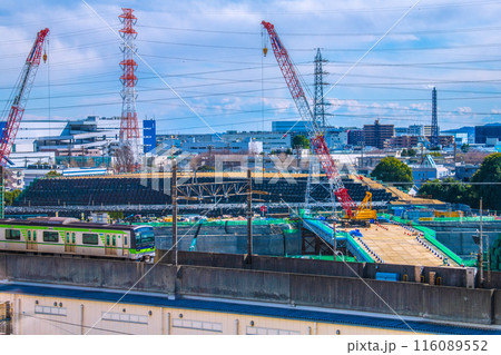 日本の相模原都市景観 橋本駅前で進む中央新幹線の神奈川県駅（仮称）新設工事や黒い袋などを望む＝21日 116089552