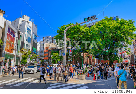 大阪府 大阪市 ミナミ(心斎橋)にあるアメリカ村 大阪府 大阪市 ミナミ(心斎橋)にあるアメリカ村 116093945
