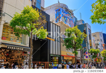 大阪府　大阪市　ミナミ（心斎橋）にあるアメリカ村 116093964