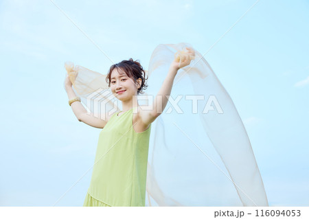 夏の女性ポートレート 夏の女性ポートレート 116094053