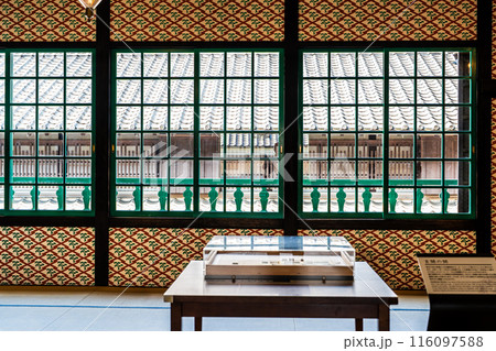 長崎出島 和蘭商館跡 カピタン部屋 2階 玄関の間　【長崎市】 116097588