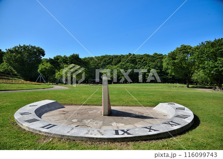 《愛知県》名古屋市名城公園にある日時計 《愛知県》名古屋市名城公園にある日時計 116099743