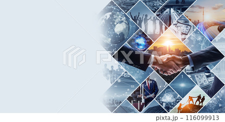 様々なビジネスシーンとテクノロジーイメージのコラージュ　バナー・広告向け横長ビジュアル 116099913