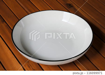 白い皿の背景素材 白い皿の背景素材 116099971