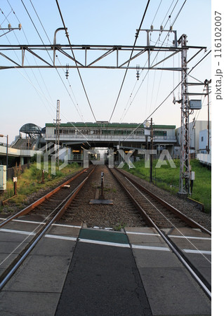 六会日大前　線路一本　踏切　縦画像 116102007