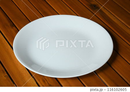 白い皿の背景素材 白い皿の背景素材 116102605