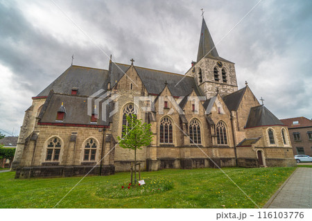 ベルギー　サン・アンブロワーズ教会　 116103776