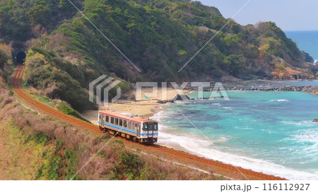 海岸線を走るキハ普通列車 海岸線を走るキハ普通列車 116112927