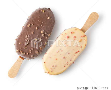 Ice cream in a glaze of white chocolate 116119534