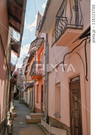 Narrow streets in the Uzhhorod old town, Ukraine. 116123788