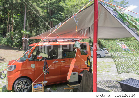 【オートキャンプ場　タープ設営完了と南部風鈴】 116126514