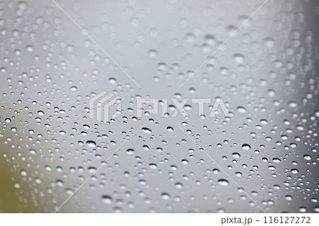 フロントガラスの水滴 116127272