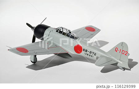 零戦32型、1/72スケール模型、第2航空隊、フォーカスシフト撮影 116129399