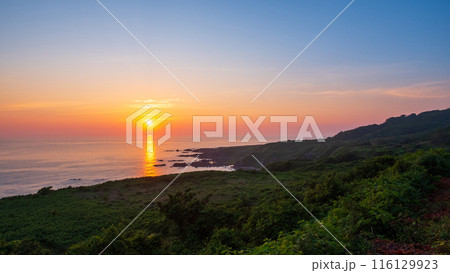 男鹿半島の夕暮れ 116129923