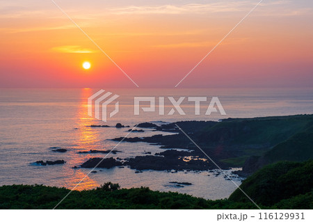 男鹿半島の夕暮れ 116129931