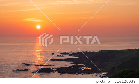 男鹿半島の夕暮れ 116129938