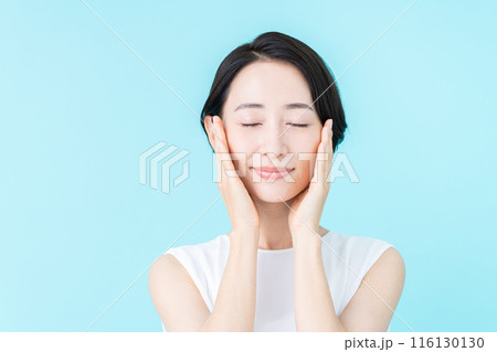 ミドルの女性のビューティ ミドルの女性のビューティ 116130130