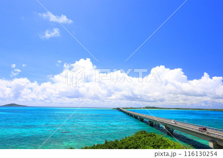沖縄 宮古島 池間大橋 池間ブルー 海 雲 空 沖縄 宮古島 池間大橋 池間ブルー 海 雲 空 116130254