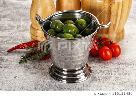 Green marinated Italian Selezione olives 116131436