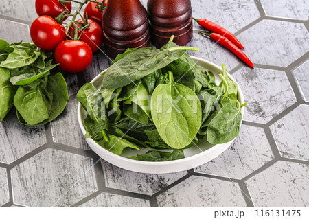 Natural organic raw green spinach 116131475
