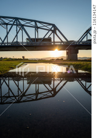 【徳島】吉野川橋　雨上がりの風景【夕景】 116134147
