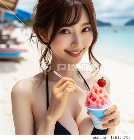 ビーチでアイスを食べる若い女性 ビーチでアイスを食べる若い女性 116134703