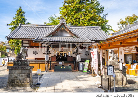 上田城跡公園　真田神社　拝殿 116135088