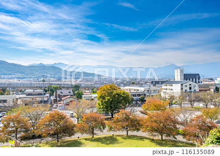 上田城跡公園　西櫓からの眺望　上田城スケートパーク　物見山 116135089