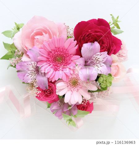 生花のハートアレンジ 116136963