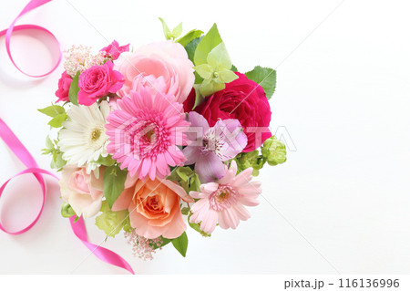 ピンクのガーベラアレンジ ピンクのガーベラアレンジ 116136996