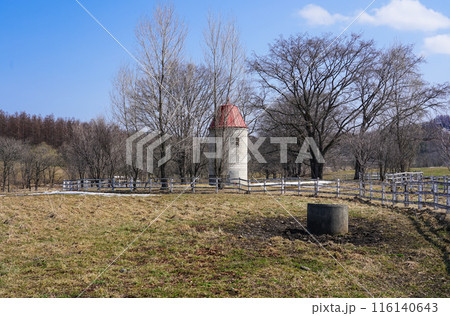 帯広市八千代公共育成牧場のサイロ(北海道帯広市) 帯広市八千代公共育成牧場のサイロ(北海道帯広市) 116140643