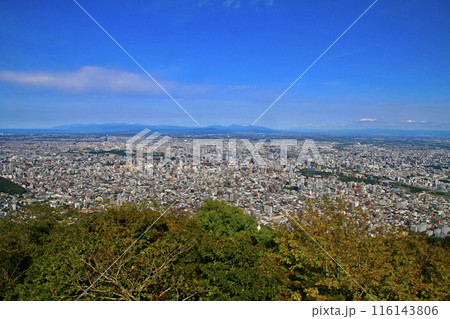 藻岩山展望台からの眺望・中心街（北海道・札幌市） 116143806