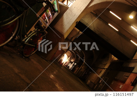 戦前の風景が色濃く残る駅_鶴見線国道駅 116151497