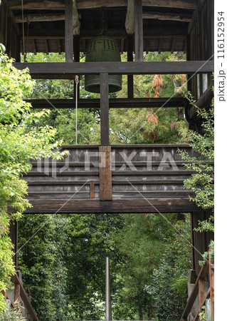 少林山達磨寺の門と鐘 少林山達磨寺の門と鐘 116152954