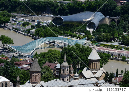 トビリシの現代建築 トビリシの現代建築 116155717