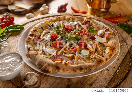Artisan pizza with bacon 116155965