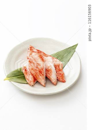 白背景にカニカマ 白背景にカニカマ 116156903