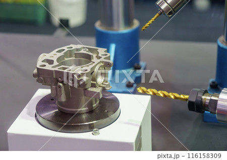 Automatic hole drilling process with aluminum casting parts. 116158309