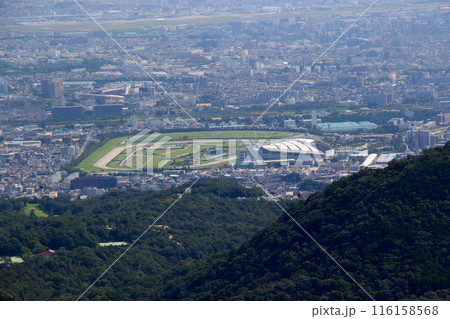 行者山 東観望より 仁川競馬場 を望む 行者山 東観望より 仁川競馬場 を望む 116158568